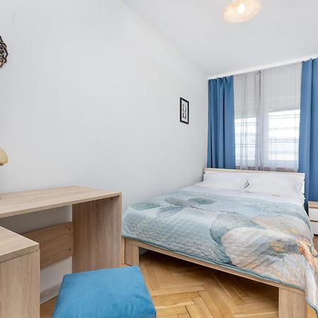 Cozy And Comfortable Wola Apartment By Noclegi Renters Warsaw Exterior photo